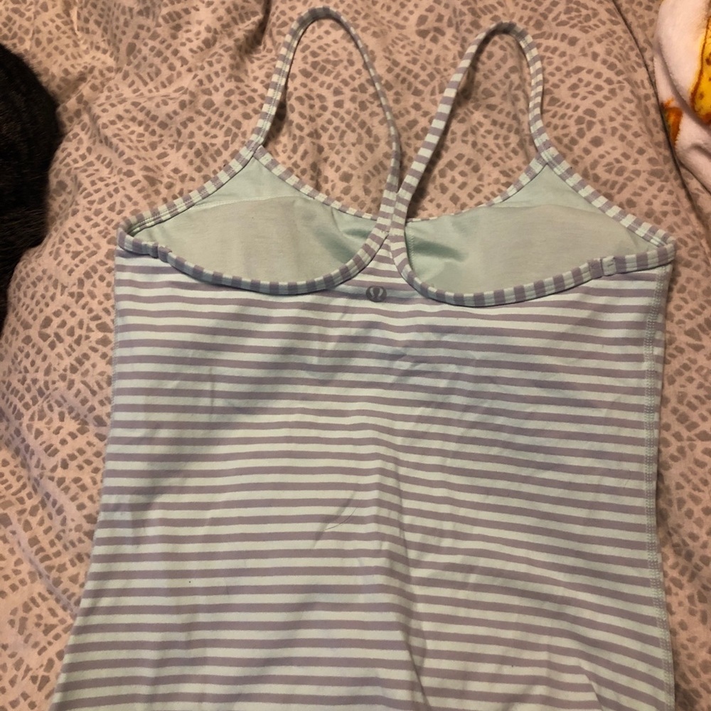 Lululemon size 6 tank top built in bra with pads